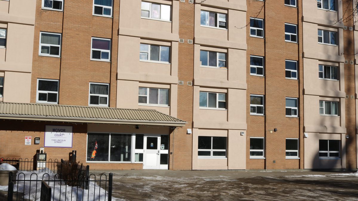 Photo of the exterior of McIvor Court in Thunder Bay