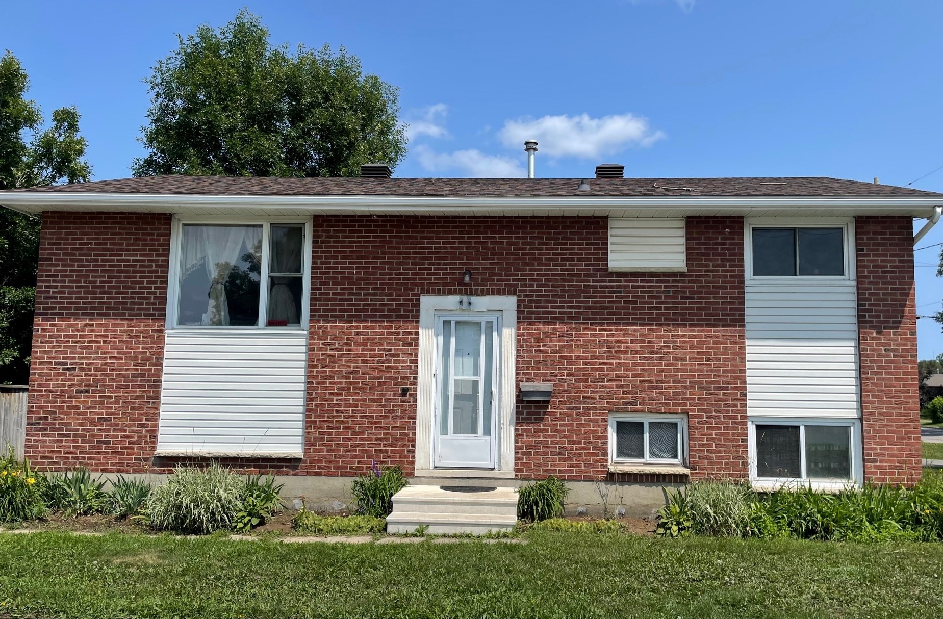 Clarkson Avenue The District of Thunder Bay Social Services Administration Board (TBDSSAB)